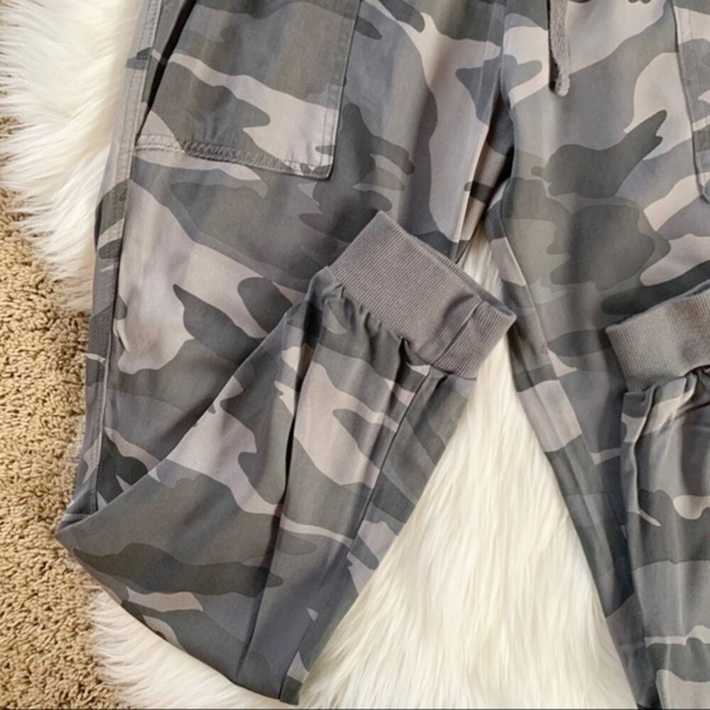 Splendid Camo Joggers Size XS - Picture 15 of 16